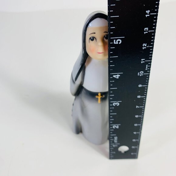 Leftons Exclusive Japan Nun Figurine Religious Catholic Sister Mary Margaret - Picture 10 of 10